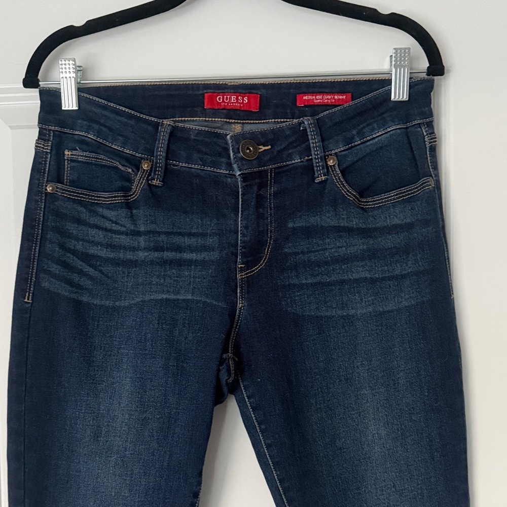 GUESS Women's Deep Indigo Skinny Jeans